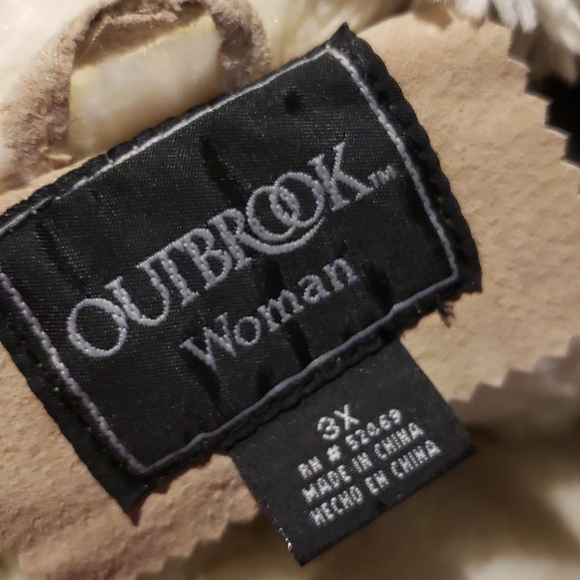 Coat - Picture 4 of 5